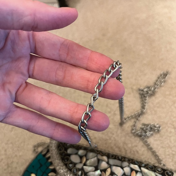 Metal small over the shoulder handbag with turquoise design. New. - Picture 3 of 7